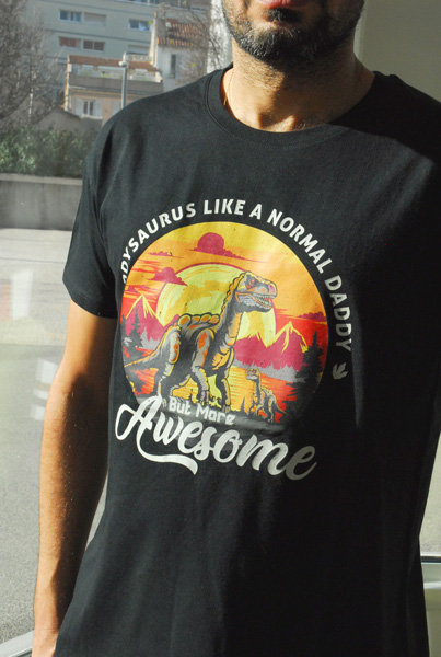 Flocage sur T-shirt blanc